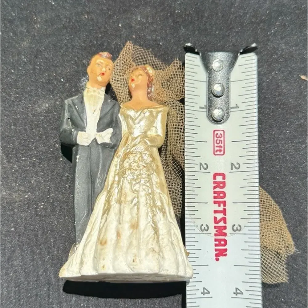 Vintage 1930’s Chalk-ware Bride And Groom Wedding Cake Topper Needs TLC -A56